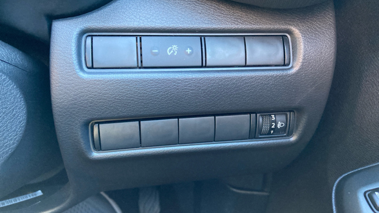 Nissan Juke 1.6 Hybrid N-Connecta 5dr Auto Hybrid Hatchback